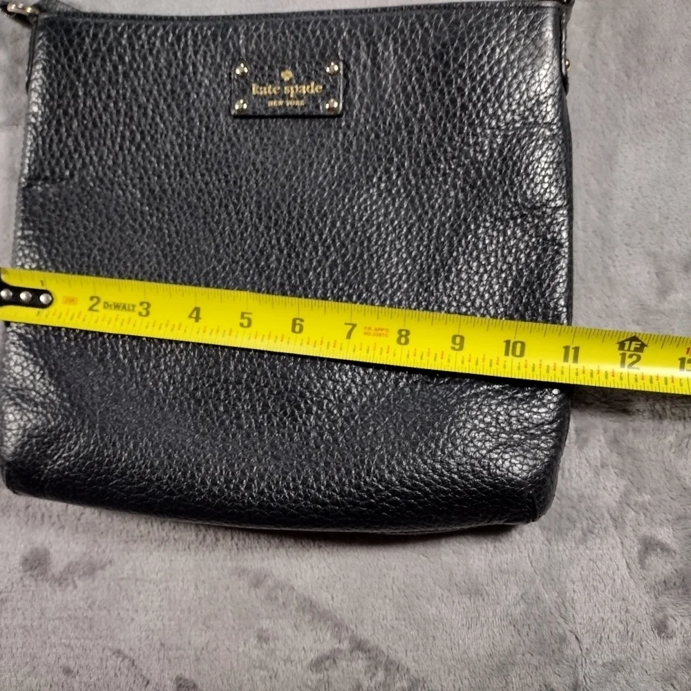 Kate Spade Bay Street Cora Crossbody Black Leather Pebbled Shoulder Bag EUC Mint